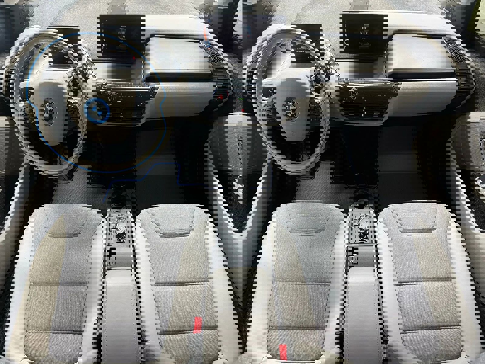 Used 2015 BMW i3 w/ Range Extender image 2