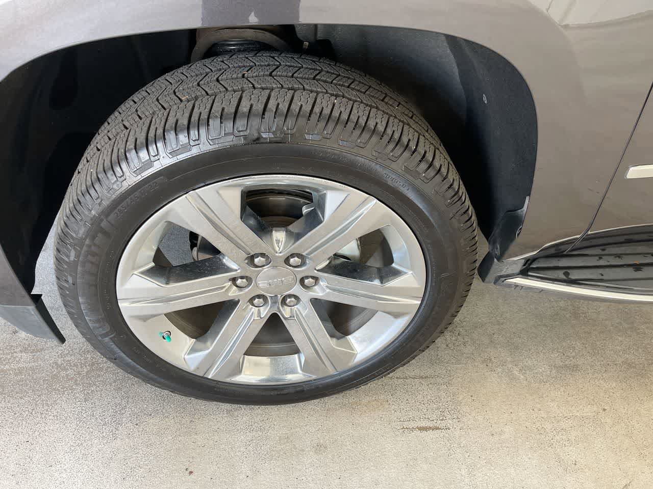 Used 2018 GMC Yukon Denali w/ Open Road Package image 10