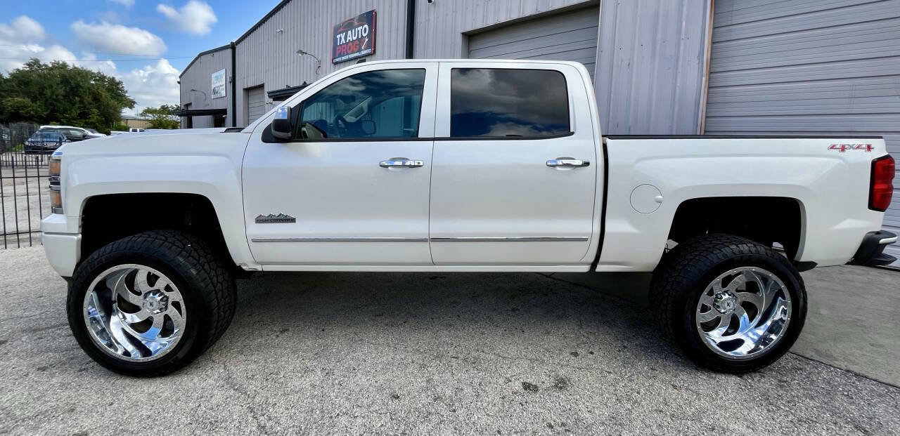 Used 2014 Chevrolet Silverado 1500 High Country w/ High Country Premium Package image 3