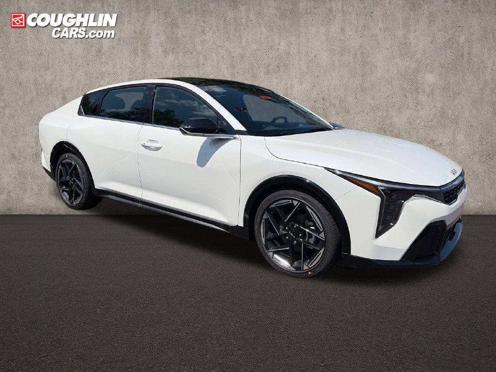 New 2026 Kia K4 GT-Line w/ GT-Line Premium Package FWD image 9