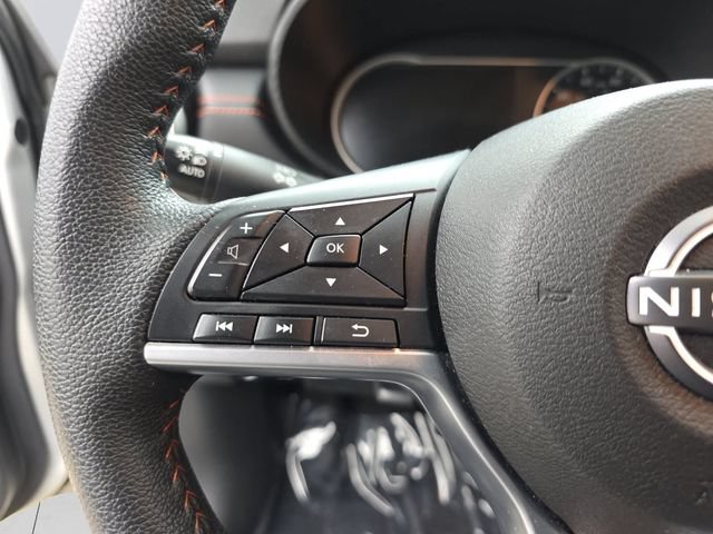 Used 2024 Nissan Versa SR FWD image 17