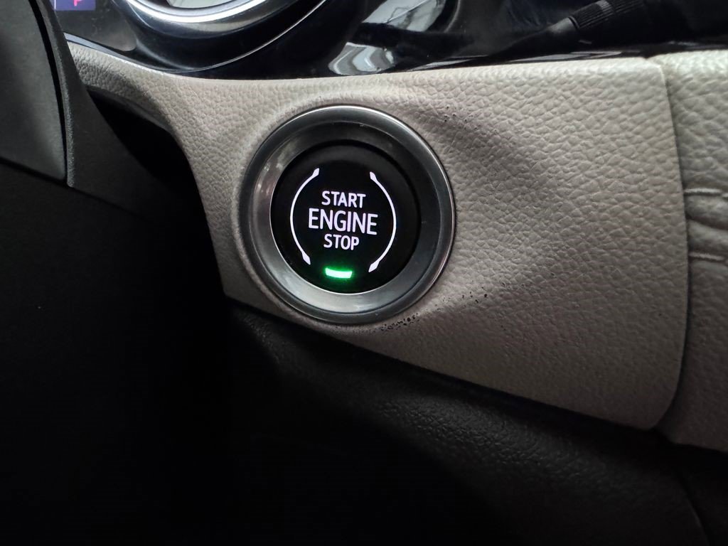 Certified 2021 Buick Encore GX Select w/ Sport Touring Package image 19