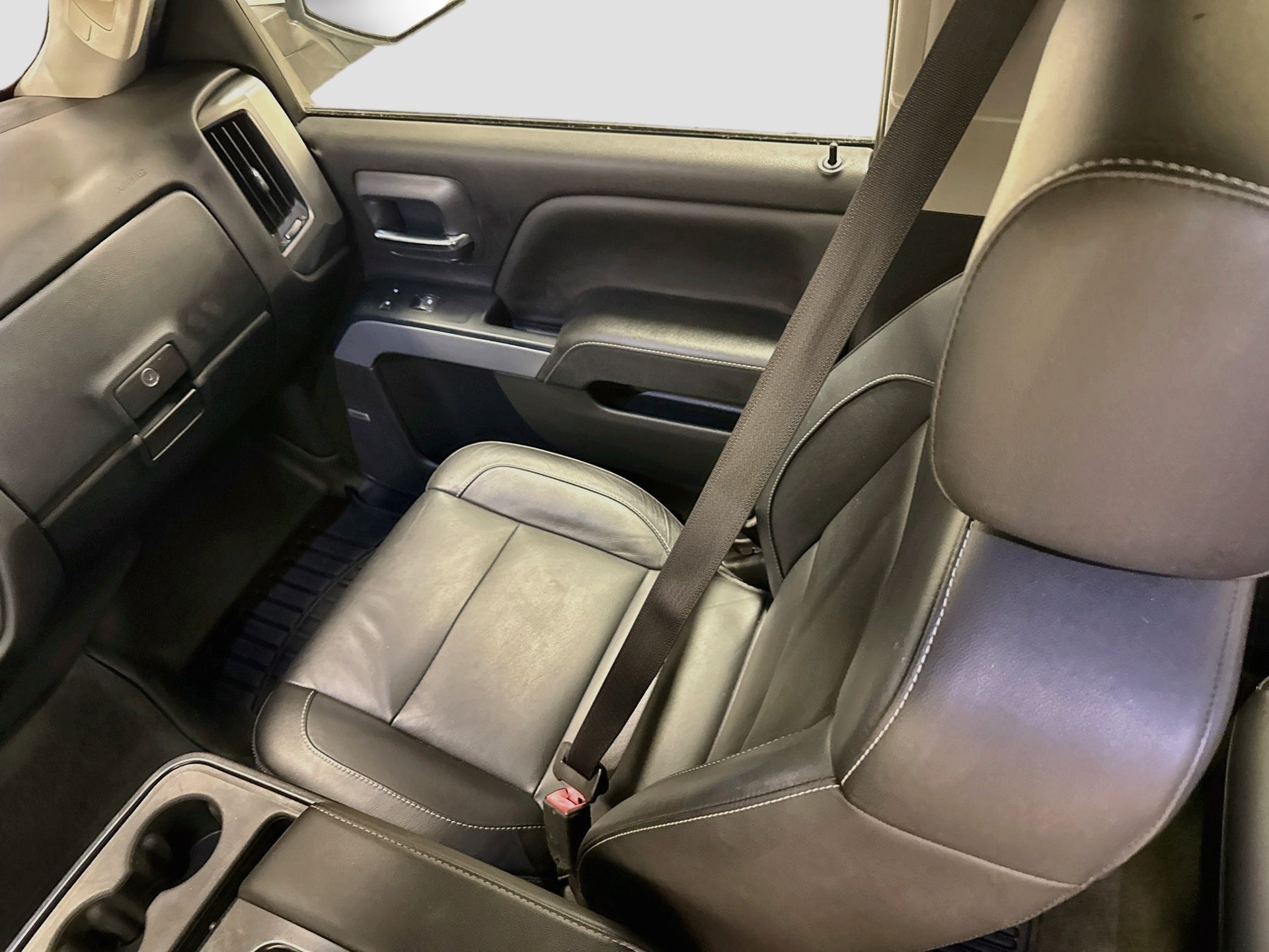 Used 2018 Chevrolet Silverado 1500 LT w/ All Star Edition AWD/4WD image 24