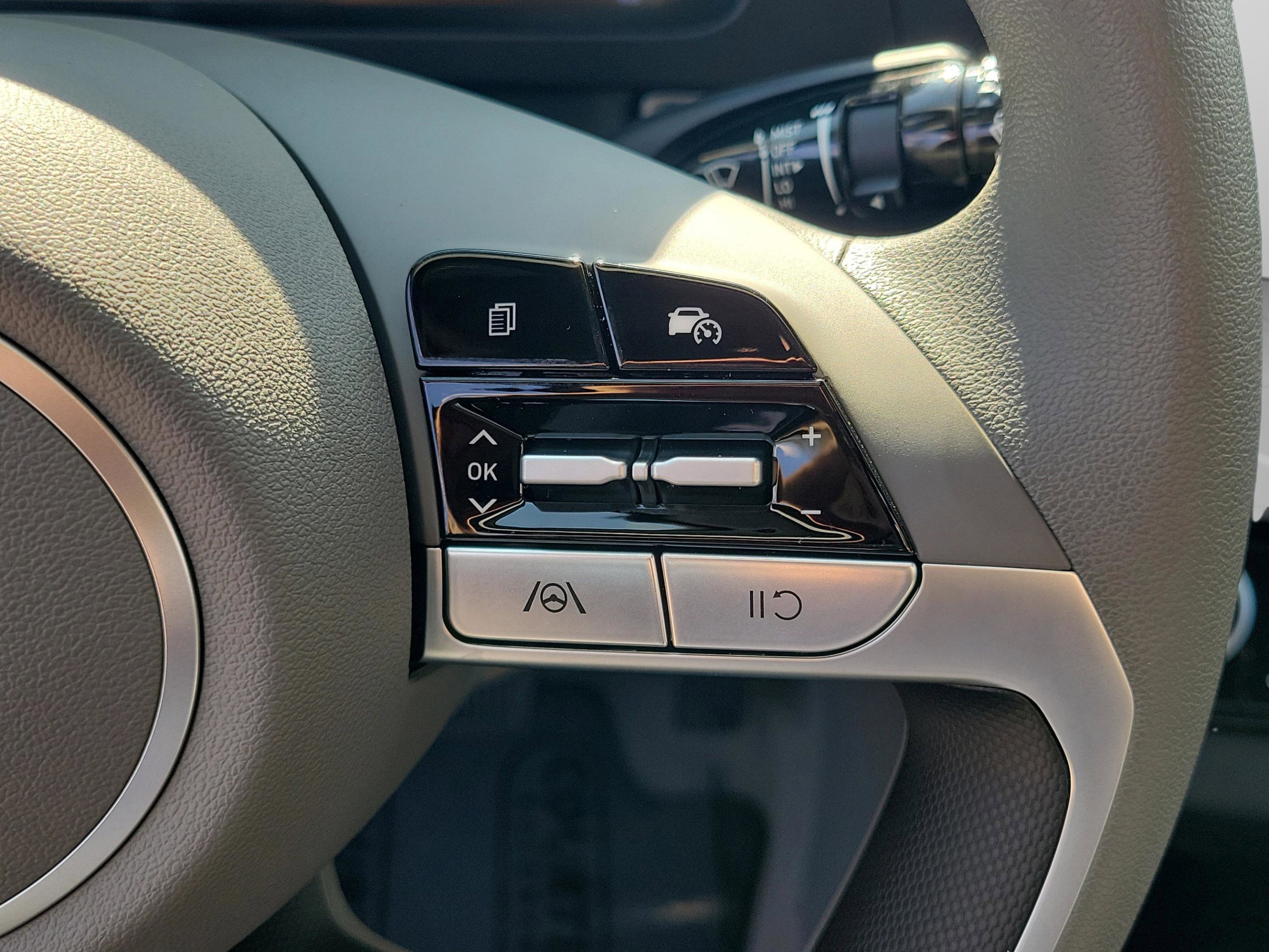 New 2026 Hyundai Elantra Blue image 32