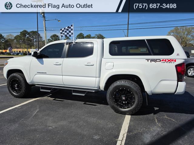 Used 2018 Toyota Tacoma TRD Sport image 4