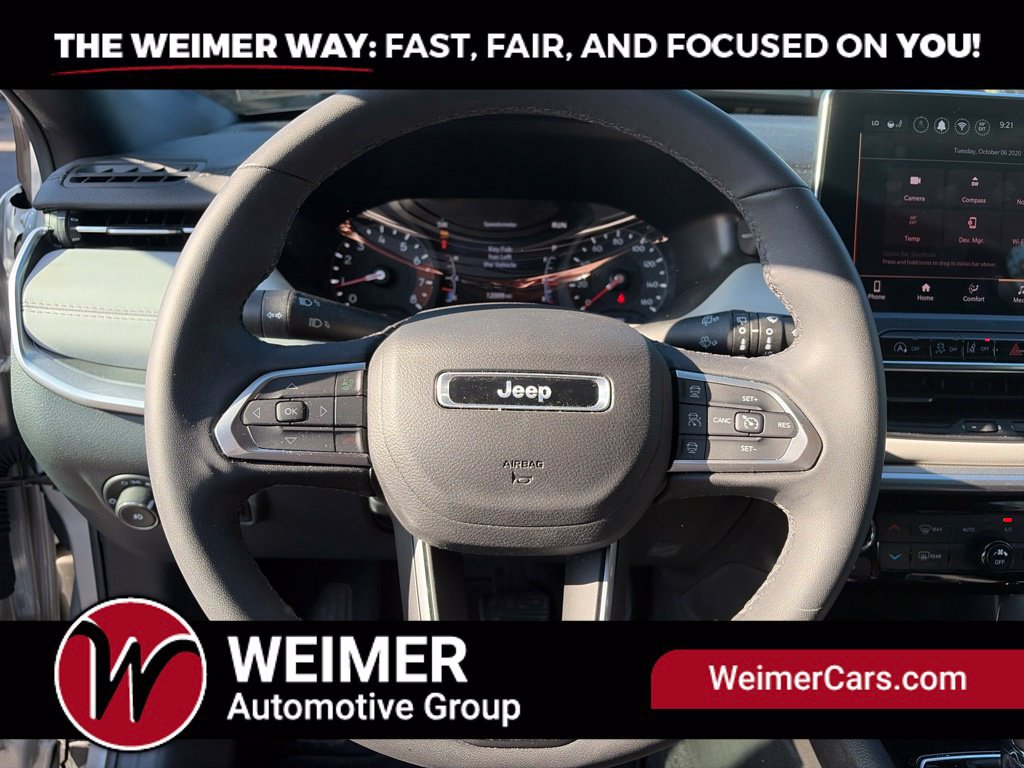 Used 2025 Jeep Compass Limited AWD/4WD image 21