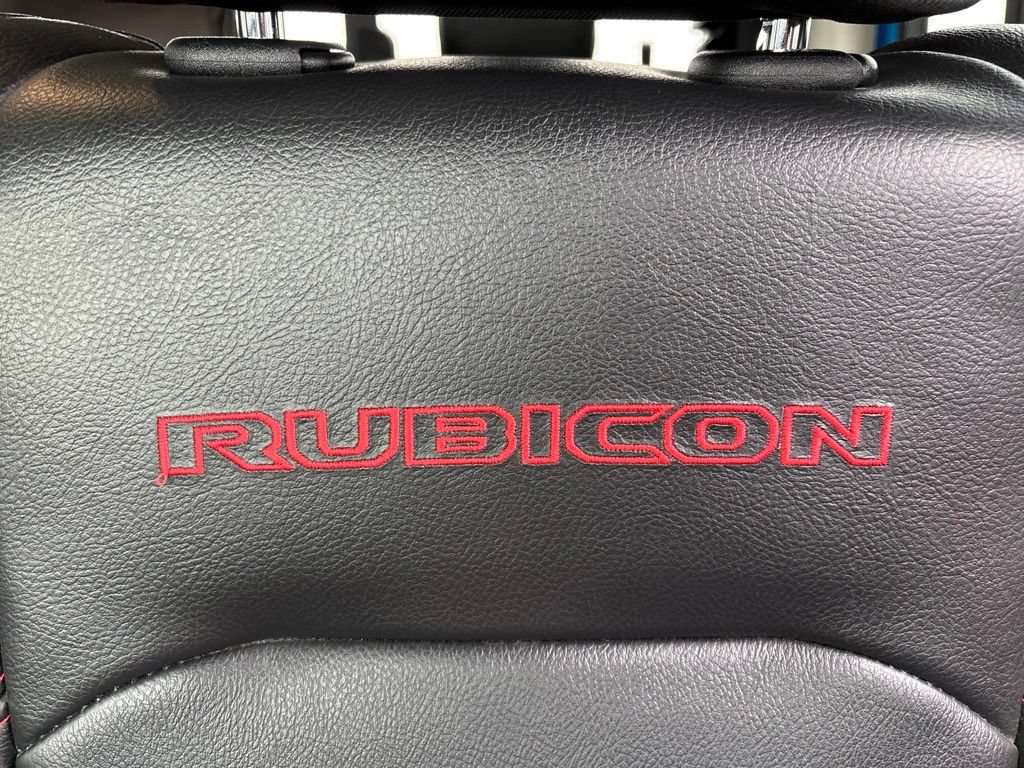 Used 2021 Jeep Gladiator Rubicon AWD/4WD image 17