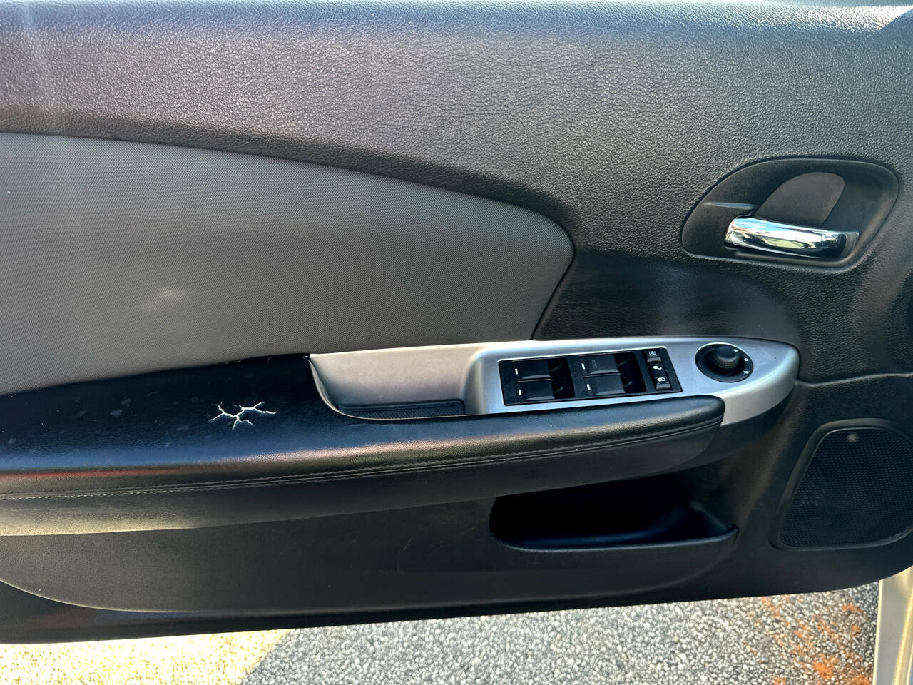 Used 2012 Chrysler 200 Touring image 18