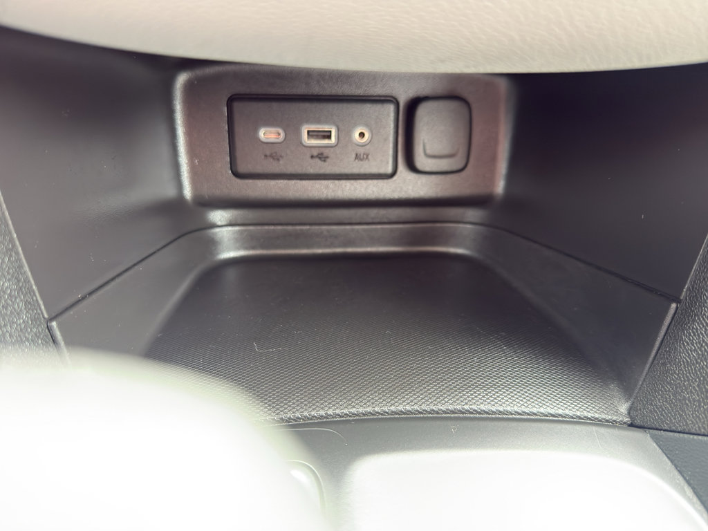 Used 2024 Chevrolet Equinox LS w/ Midnight Edition image 20