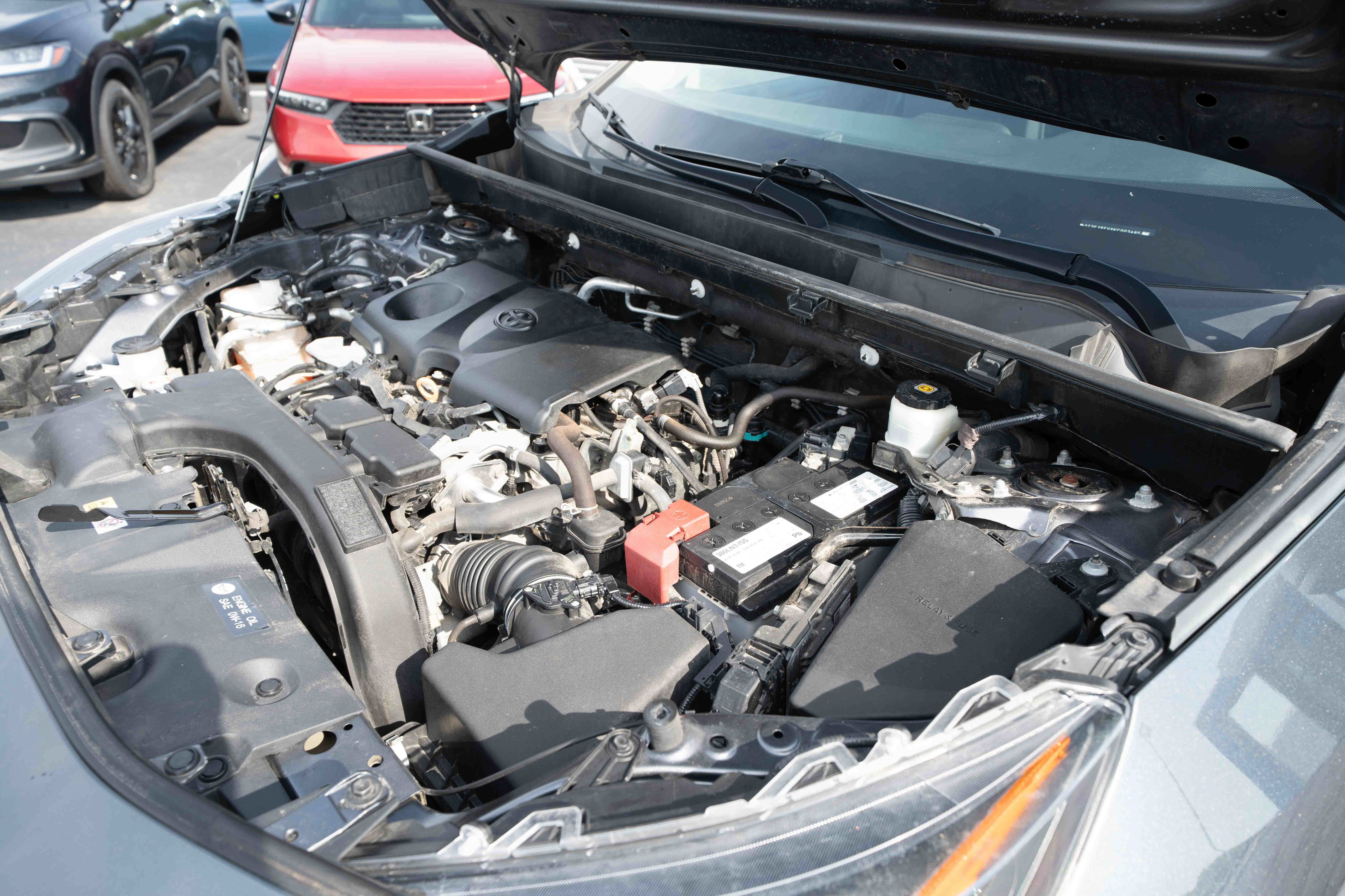 Used 2019 Toyota RAV4 LE AWD/4WD image 33