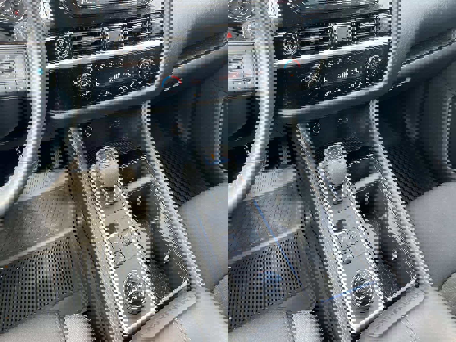 Used 2022 Nissan Pathfinder SV w/ SV Black Package image 15