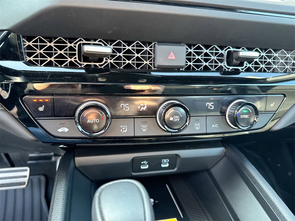 Used 2025 Honda Accord Sport image 16