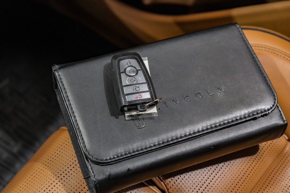 Used 2020 Lincoln Aviator Black Label Grand Touring w/ Class IV Trailer Tow Package image 70