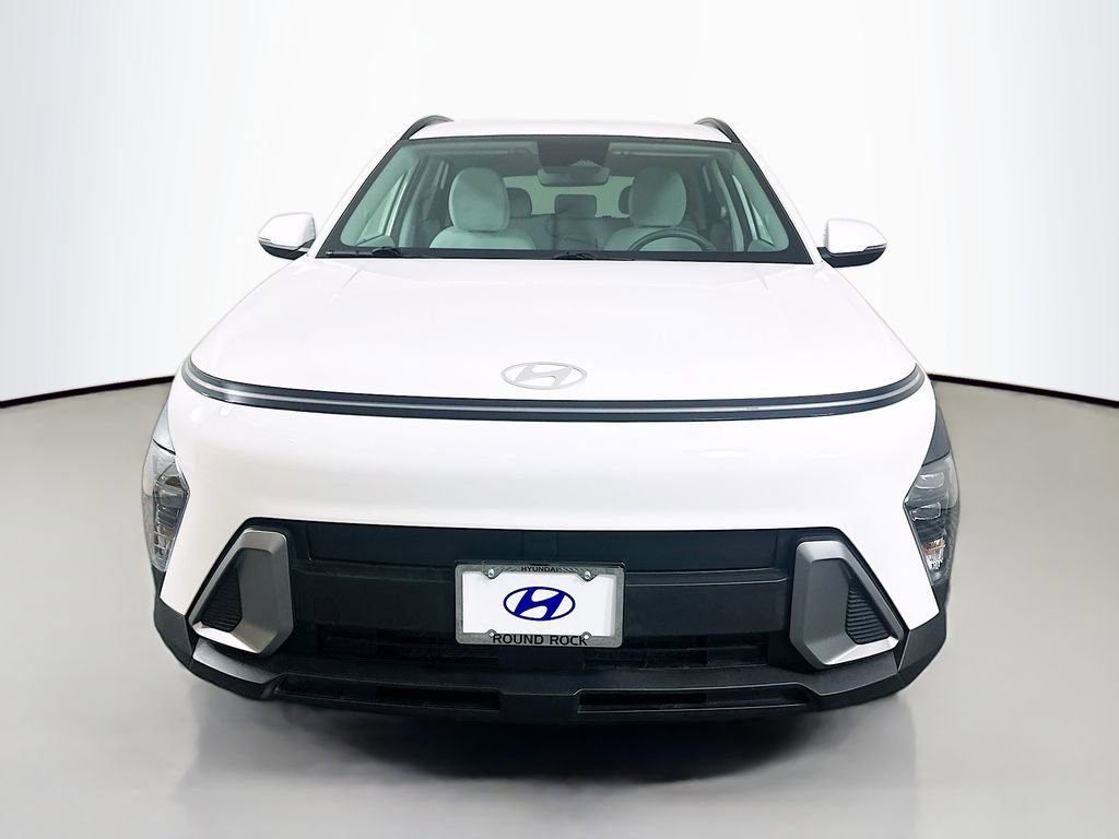 Certified 2025 Hyundai Kona SEL image 2
