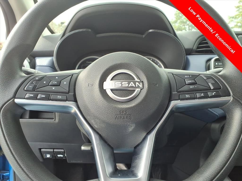Used 2023 Nissan Versa SV image 23