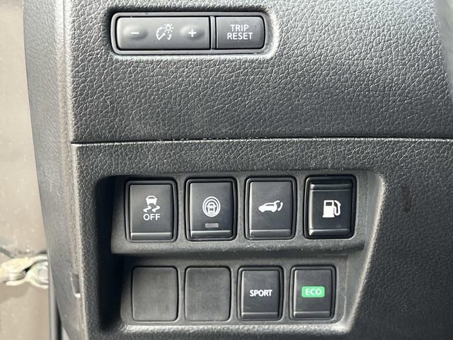 Used 2019 Nissan Rogue SV FWD image 26