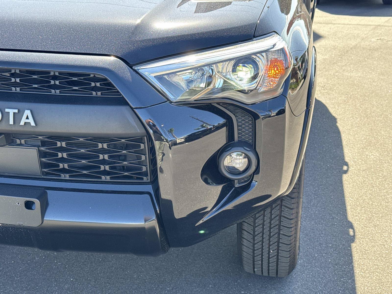 Used 2024 Toyota 4Runner Limited RWD image 10