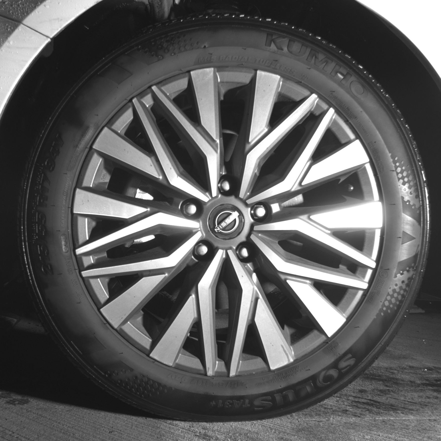 Used 2025 Nissan Altima 2.5 SV FWD image 12