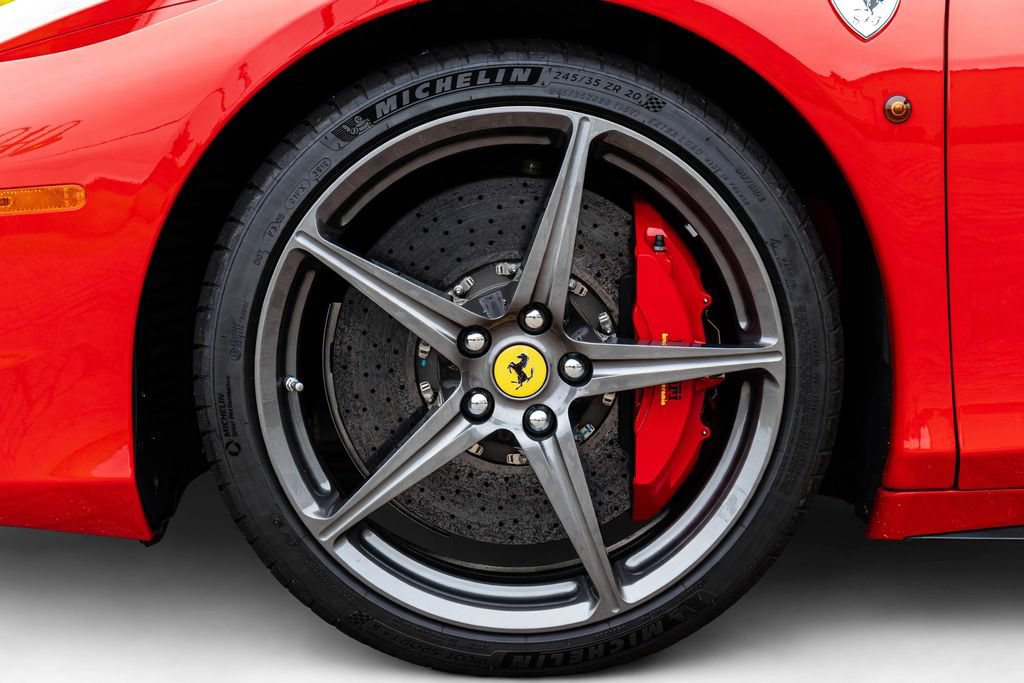 Used 2015 Ferrari 458 Italia Coupe RWD image 63