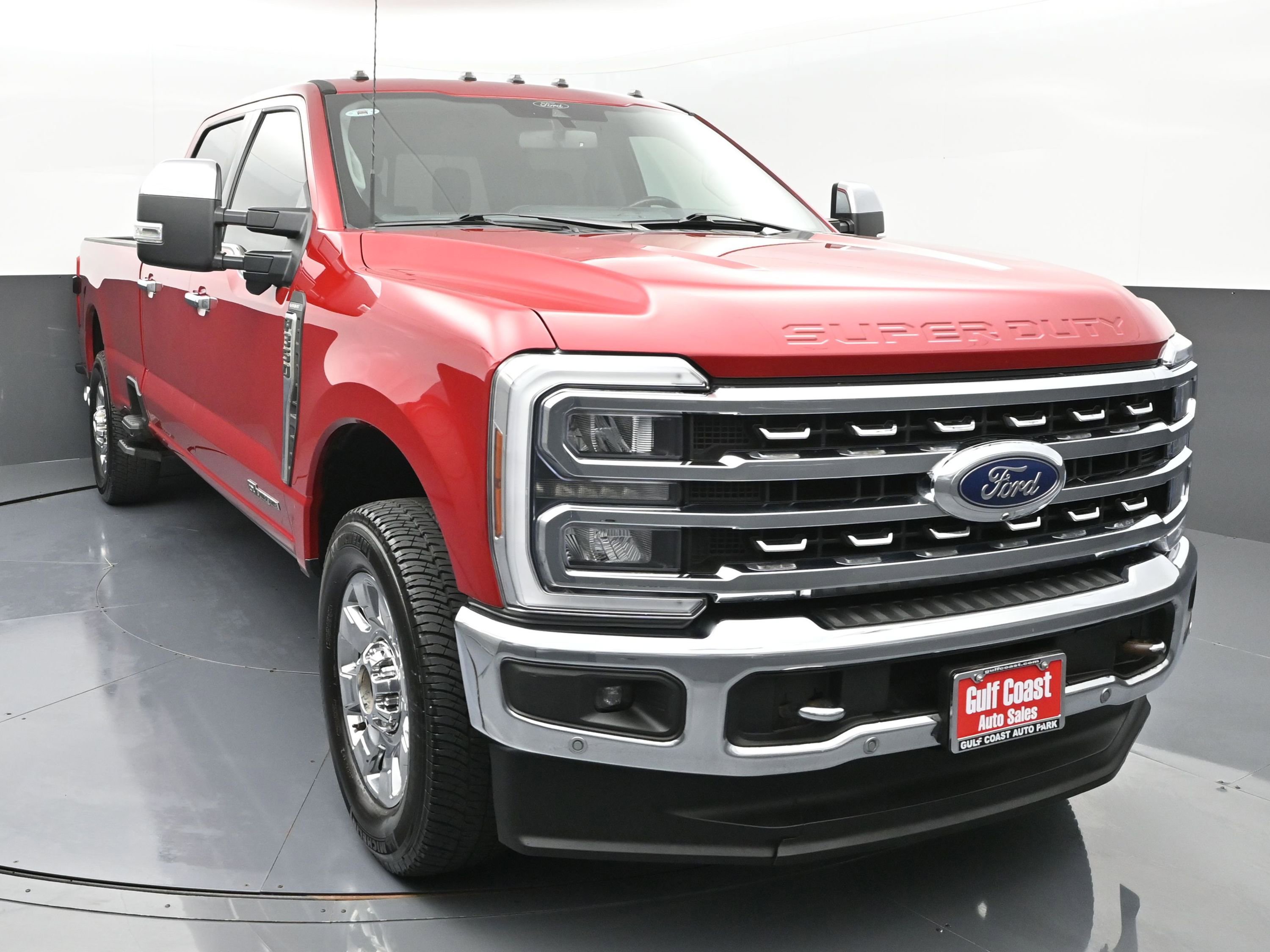 Used 2024 Ford F350 Lariat w/ Lariat Ultimate Package image 3