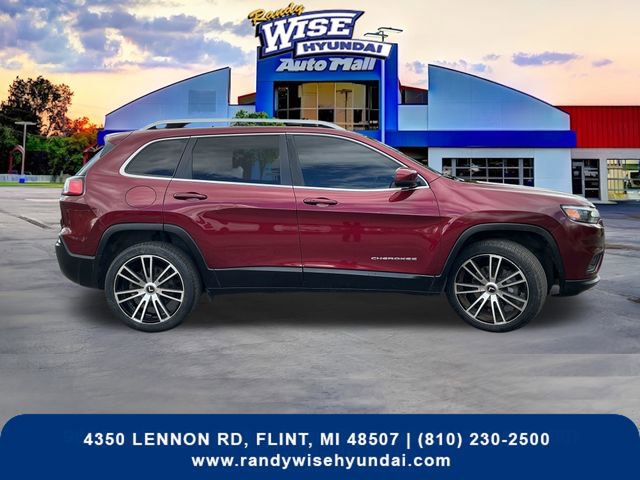 Used 2020 Jeep Cherokee Latitude Plus AWD/4WD image 10
