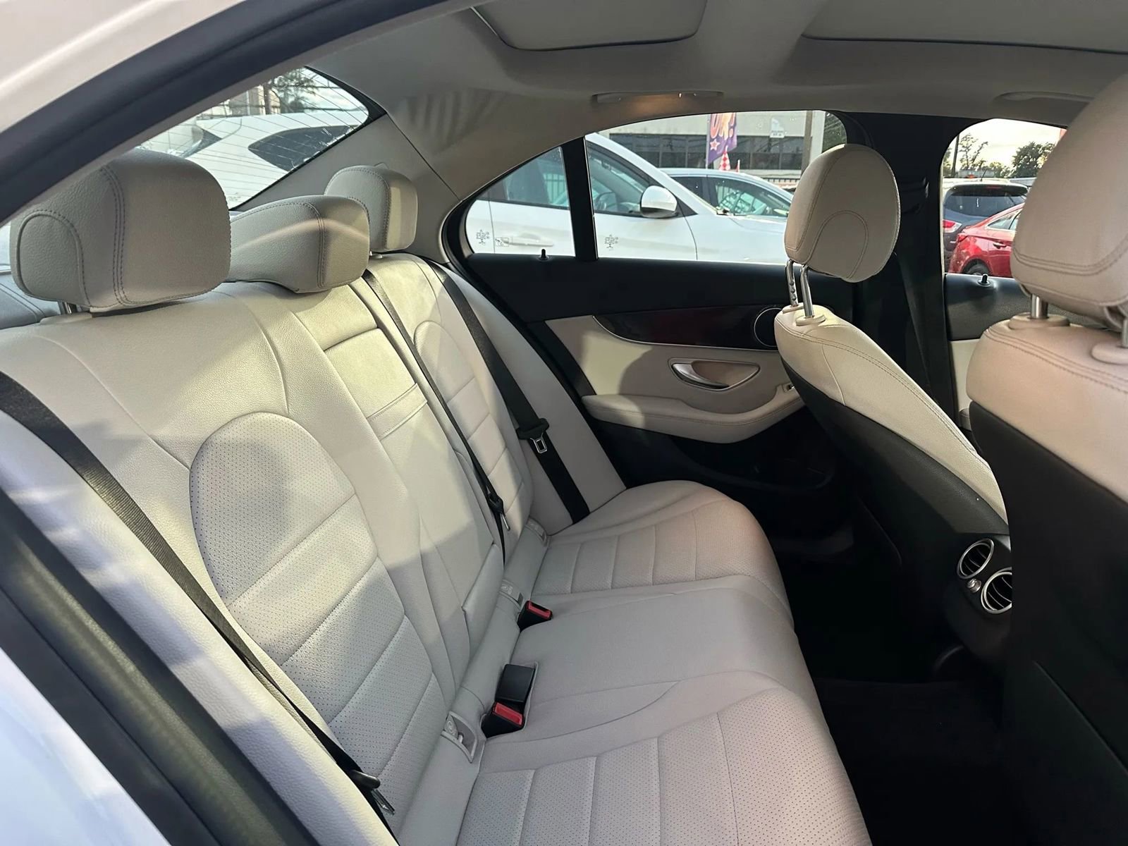 Used 2018 Mercedes-Benz C 300 4MATIC Sedan image 17