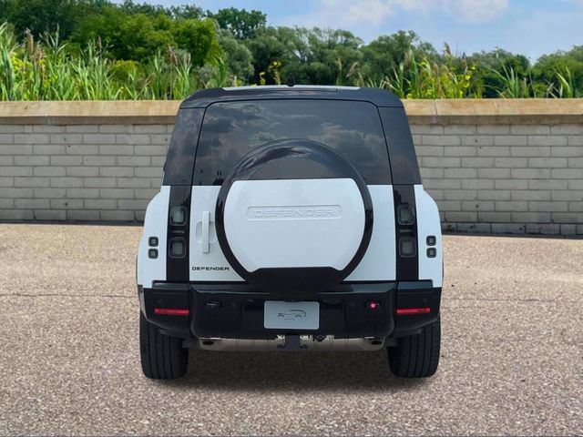 New 2026 Land Rover Defender 130 X-Dynamic SE AWD/4WD image 5