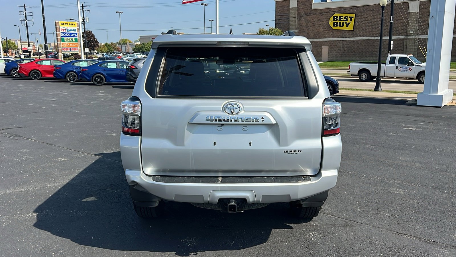 Certified 2023 Toyota 4Runner SR5 Premium image 4