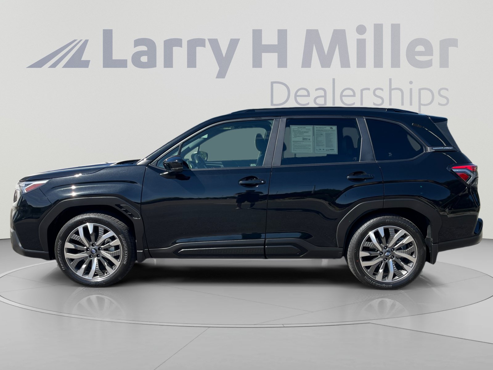 Certified 2025 Subaru Forester Touring AWD/4WD image 2