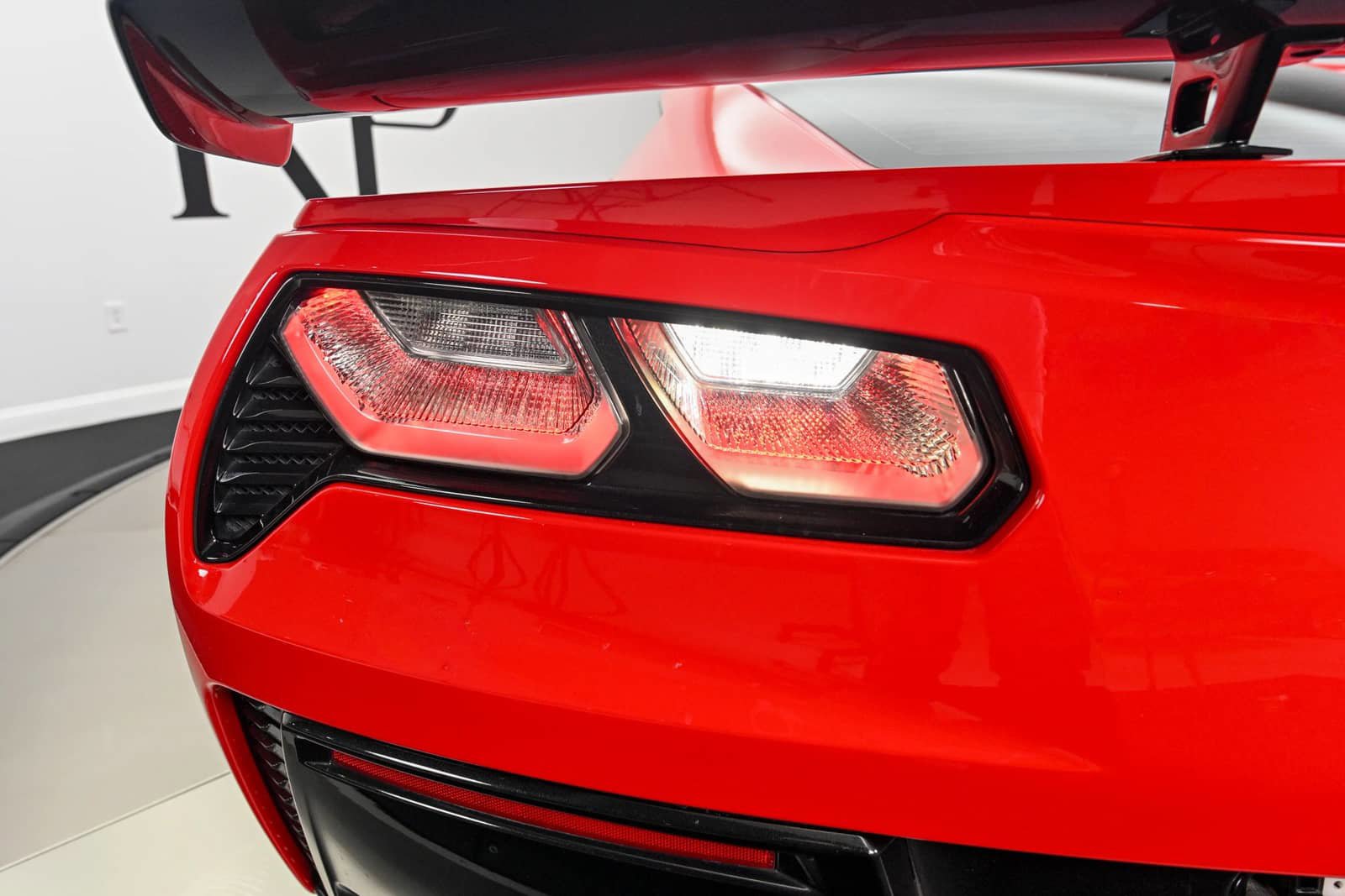 Used 2019 Chevrolet Corvette ZR1 RWD image 26