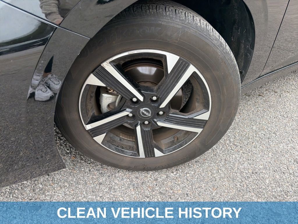 Used 2025 Nissan Sentra SV image 3