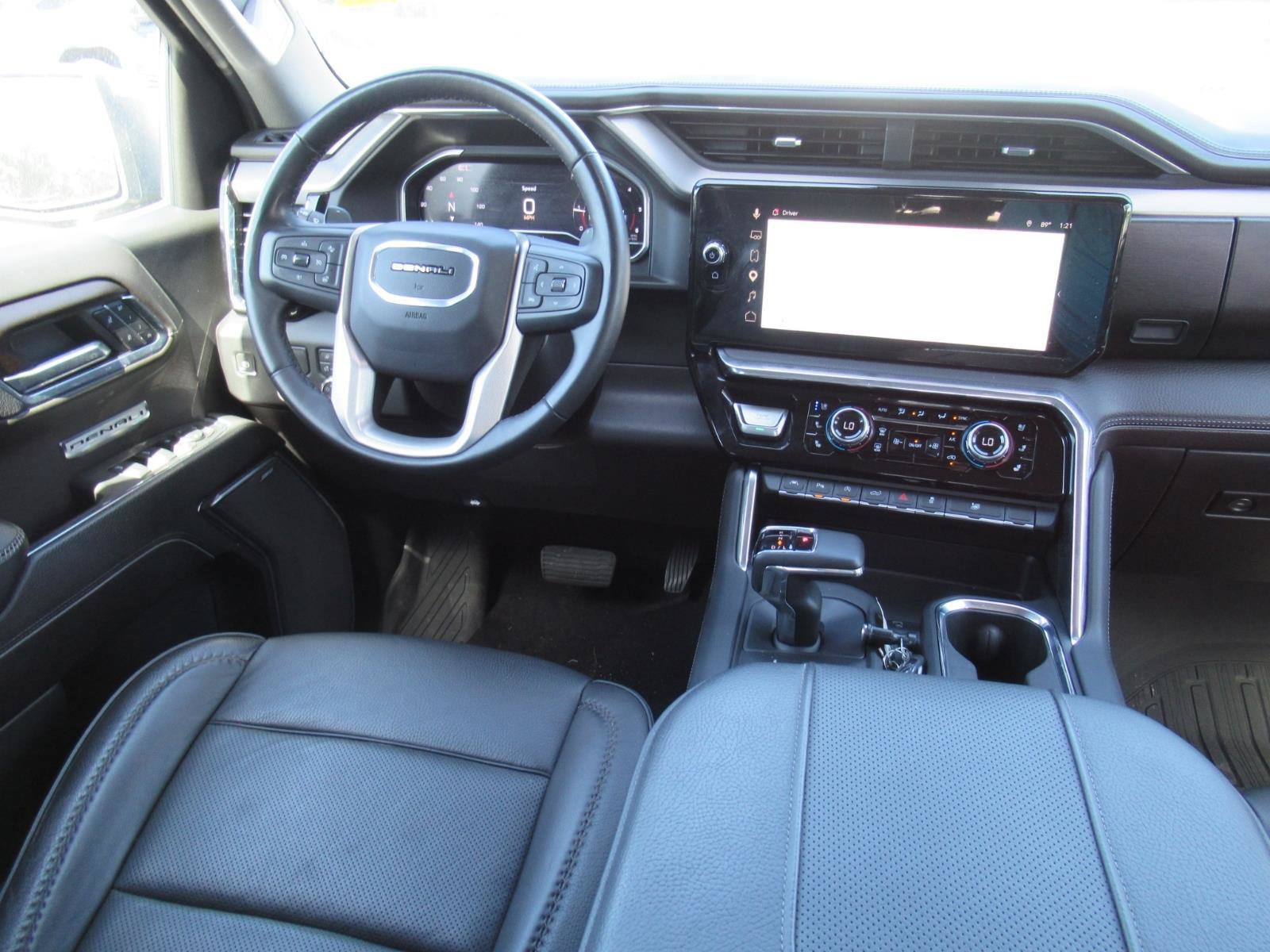 Used 2024 GMC Sierra 1500 Denali w/ Denali Reserve Package RWD image 13