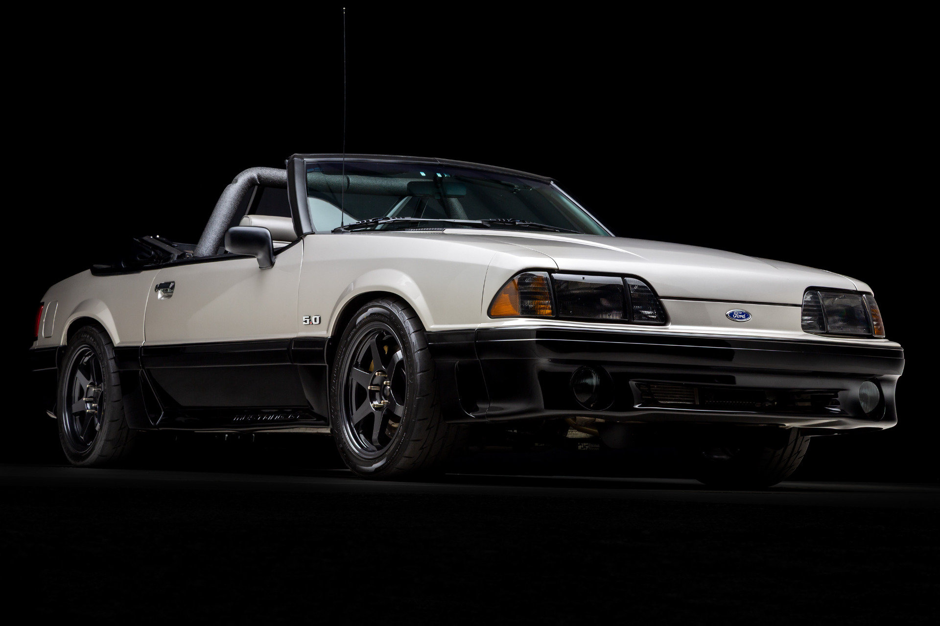 Used 1990 Ford Mustang GT RWD image 21