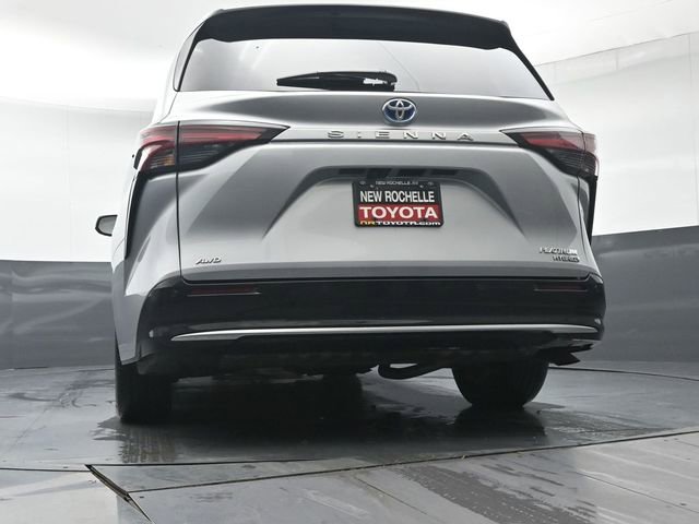 Certified 2023 Toyota Sienna Platinum image 39