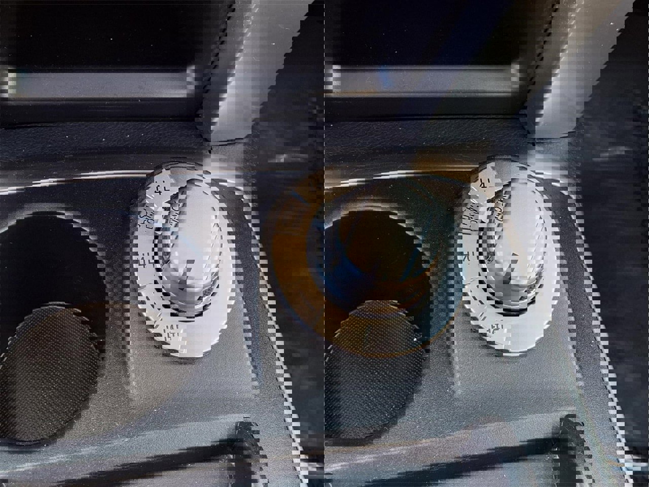 Used 2016 Toyota 4Runner Limited w/ Convenience Package image 23