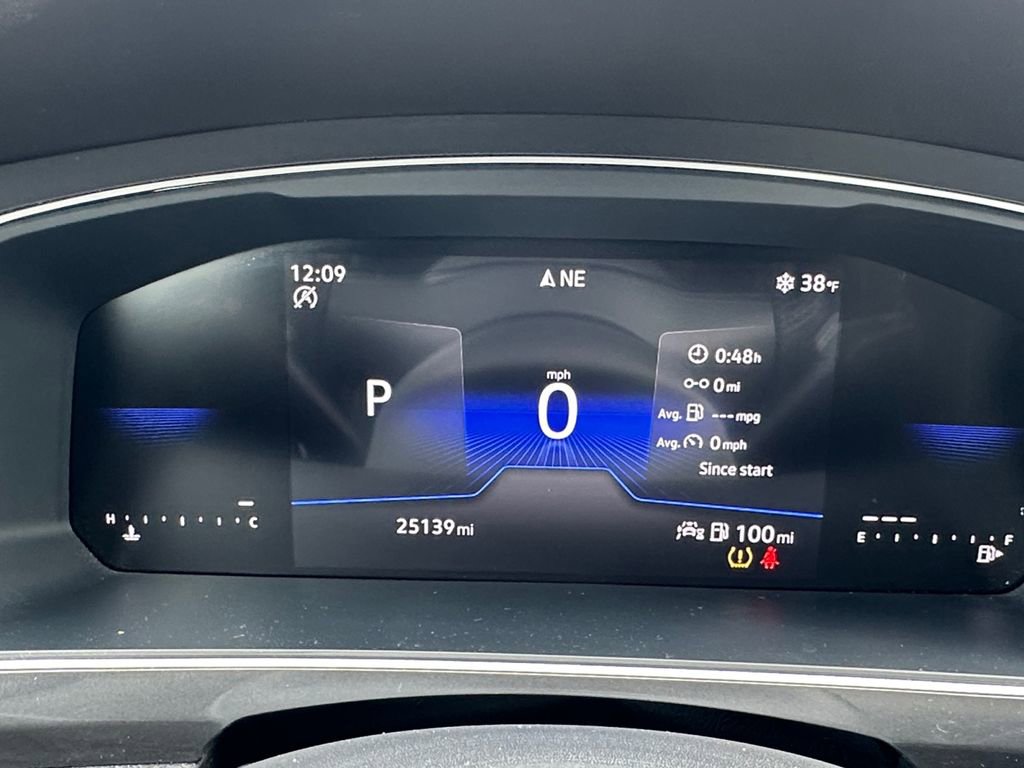 Used 2024 Volkswagen Tiguan Wolfsburg Edition image 13