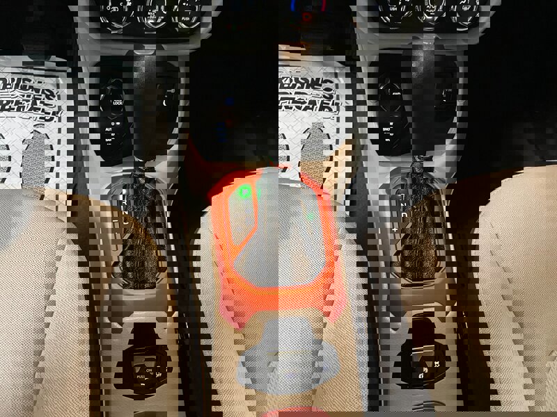 Used 2017 Jeep Renegade Latitude image 15