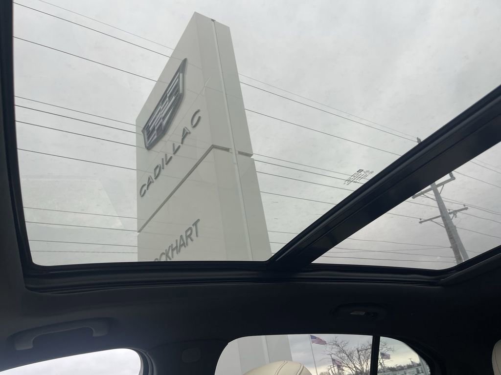 Certified 2023 Cadillac XT4 Sport image 27