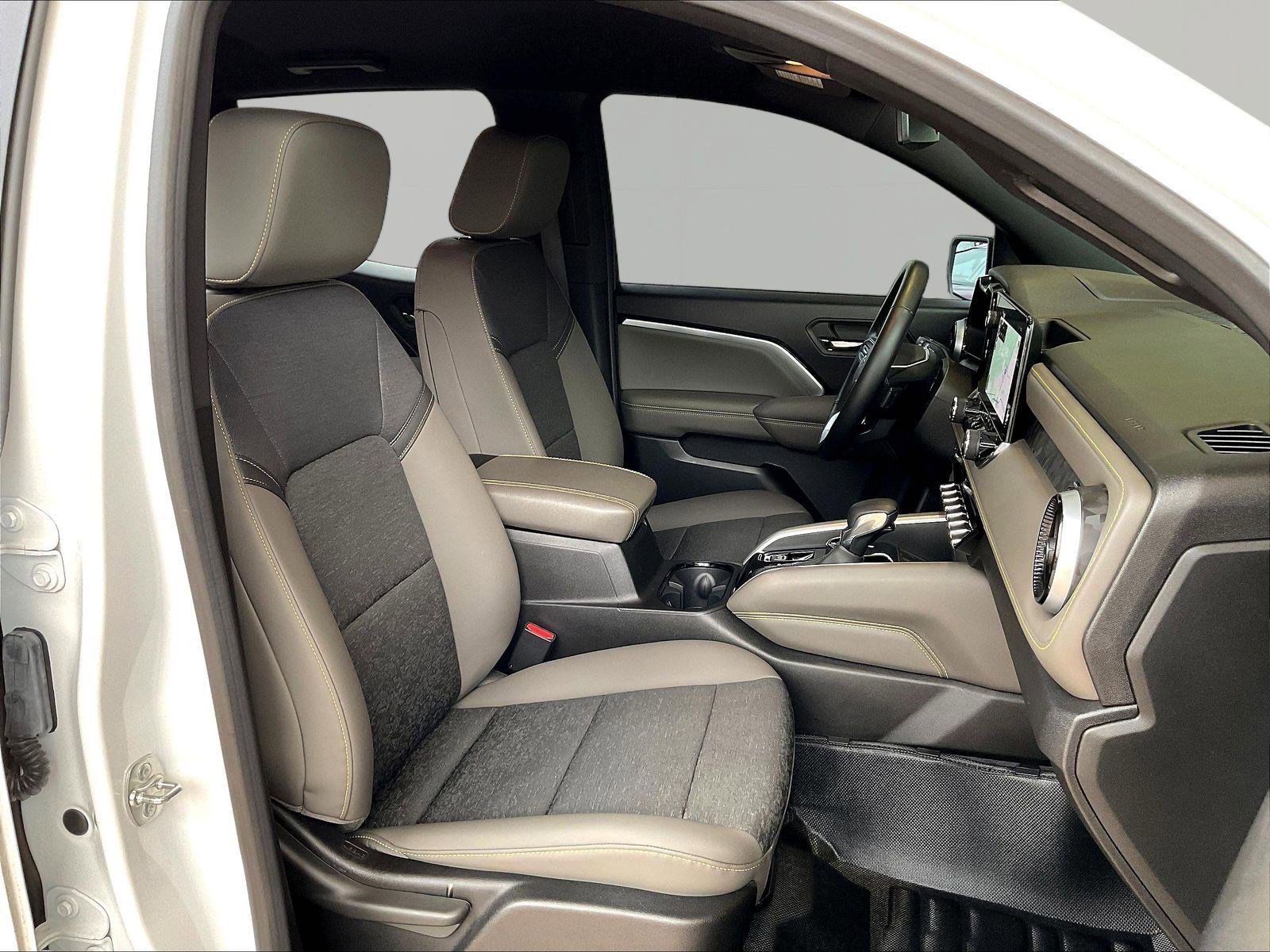 Used 2024 Chevrolet Colorado ZR2 AWD/4WD image 29