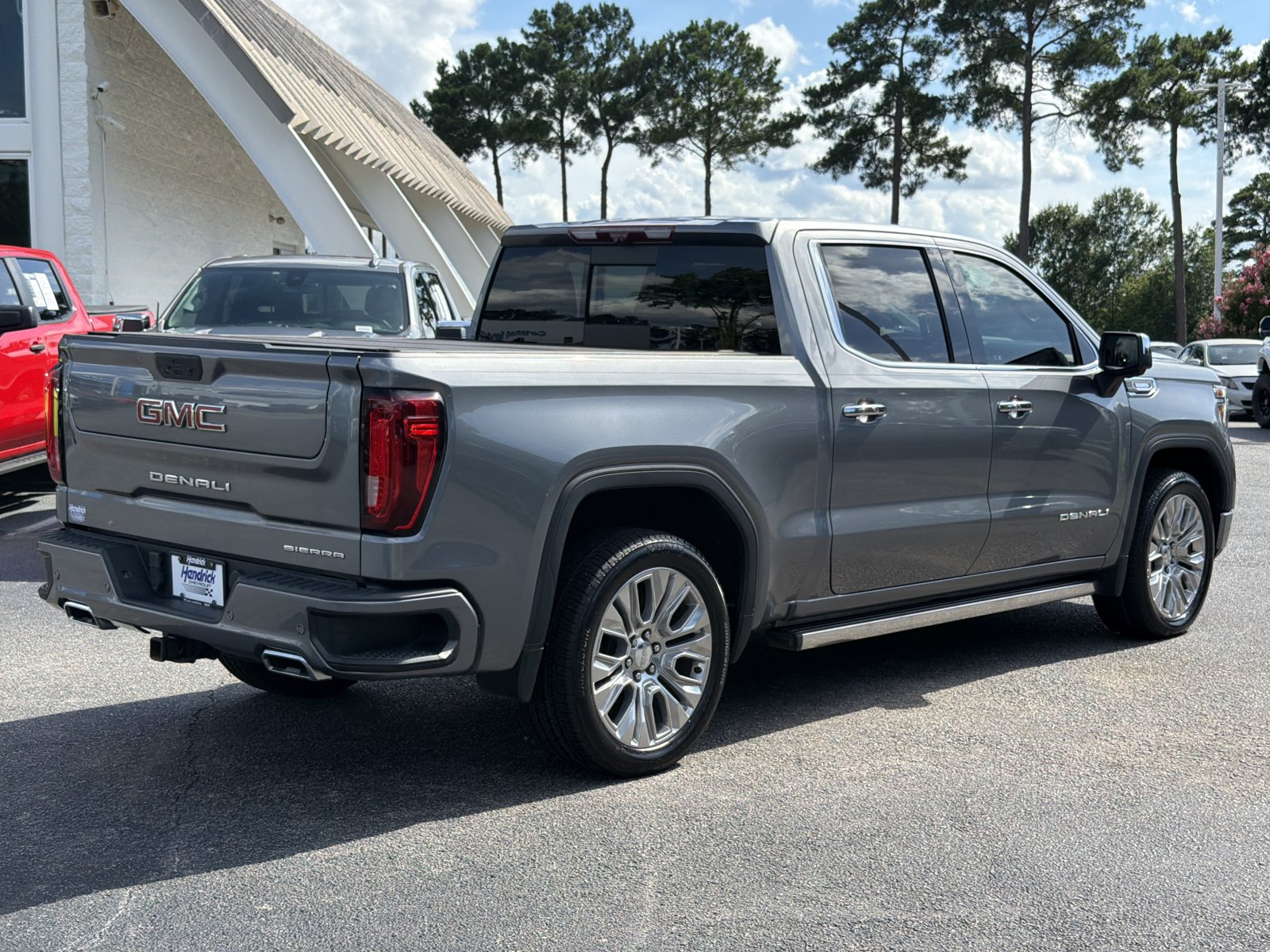 Used 2021 GMC Sierra 1500 Denali w/ Denali Ultimate Package AWD/4WD image 12