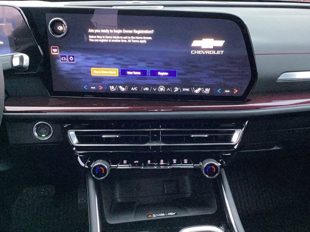 New 2026 Chevrolet Traverse RS w/ LPO, Floor Liner Package image 18