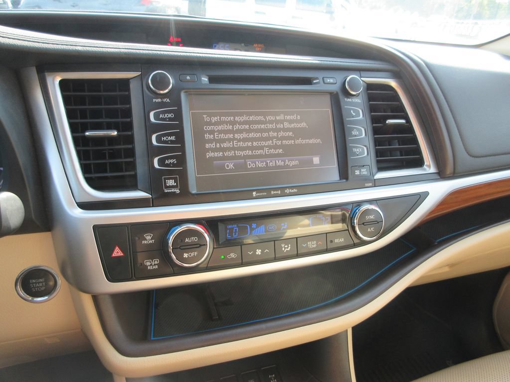 Used 2019 Toyota Highlander Limited AWD/4WD image 31