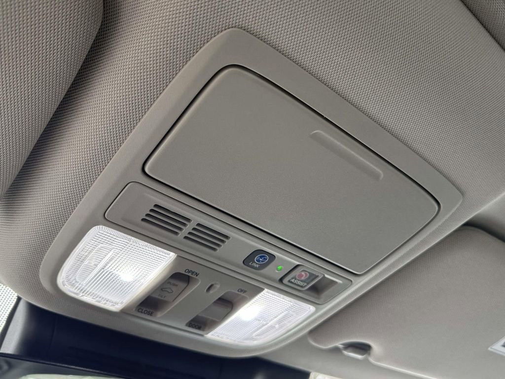 Used 2019 Honda Accord Touring image 18