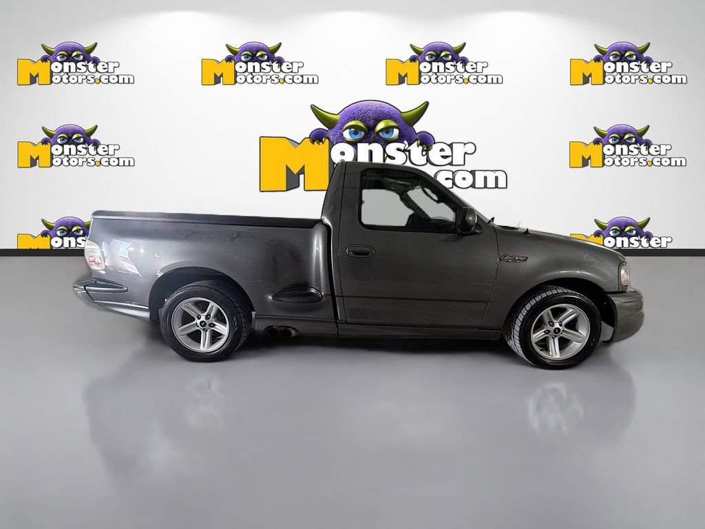 Used 2004 Ford F150 Lightning RWD image 4