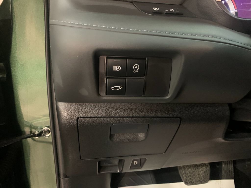 Used 2023 Toyota Highlander XLE image 34