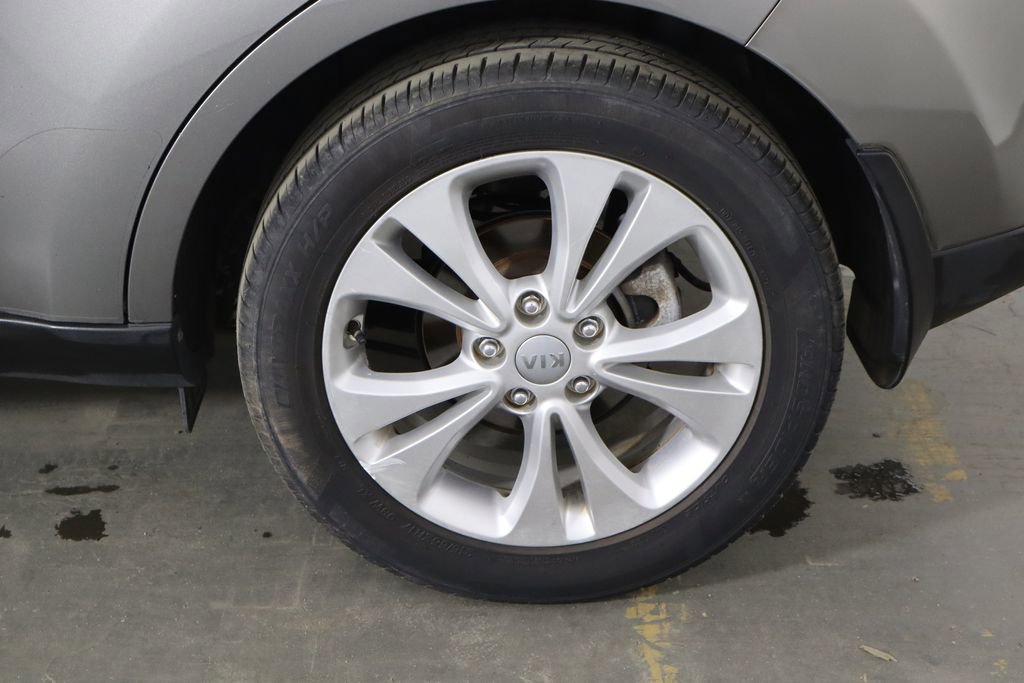 Used 2015 Kia Soul + image 30