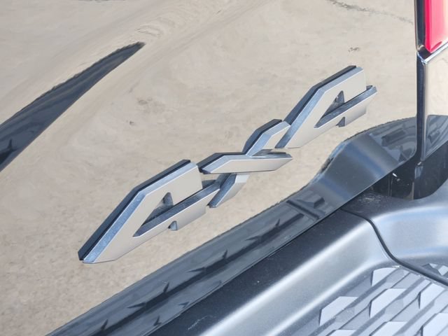 Used 2026 RAM 2500 Limited AWD/4WD image 9