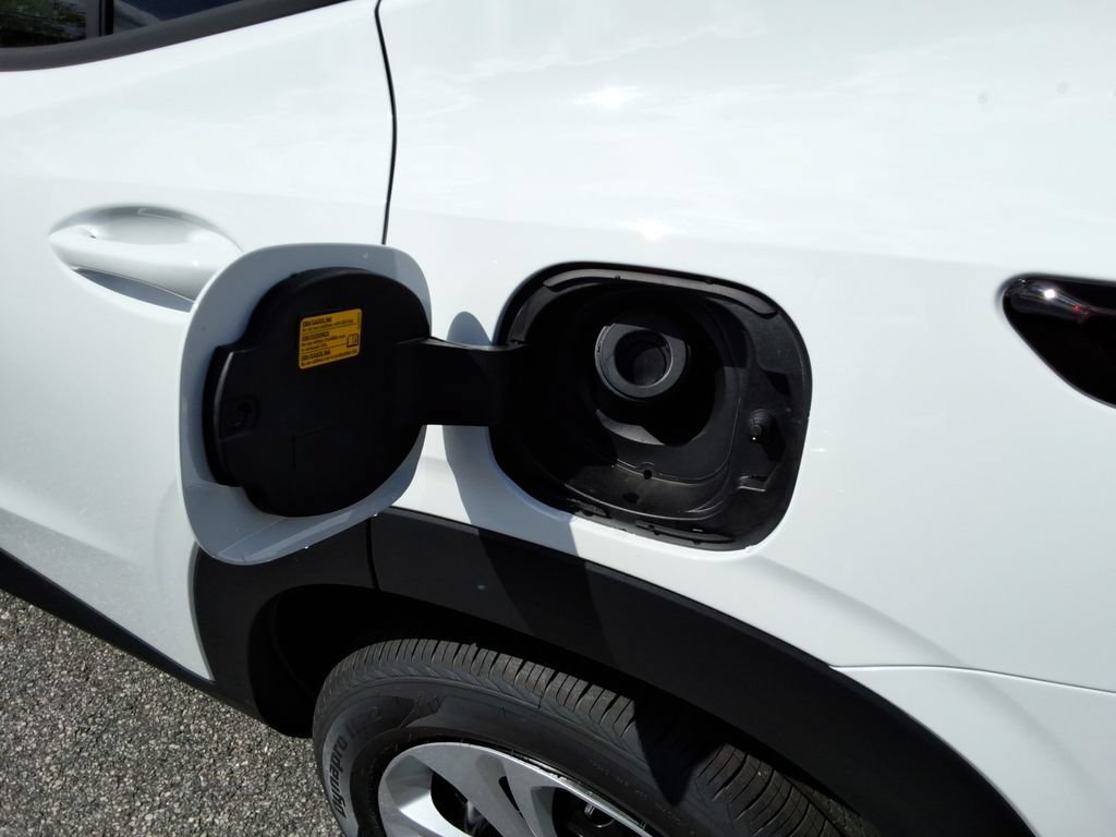 New 2026 Chevrolet Trax LS FWD image 12