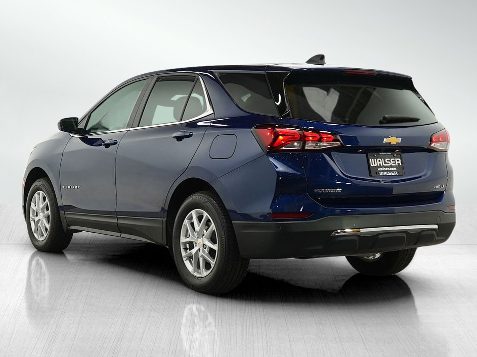 Used 2022 Chevrolet Equinox LT image 3