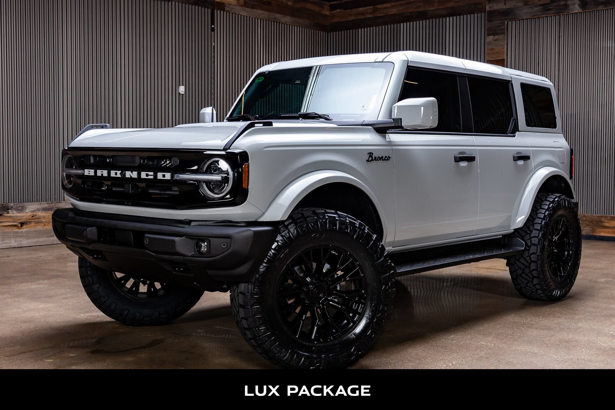 Used 2026 Ford Bronco Outer Banks AWD/4WD image 5